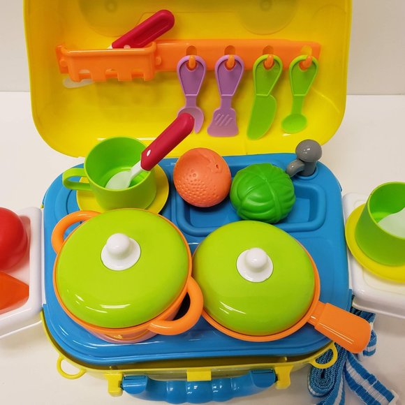 New Portable Mini Toy Kitchen set - Picture 12 of 15